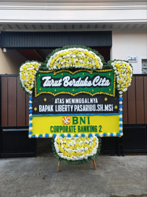 Papan Bunga Duka di Serang