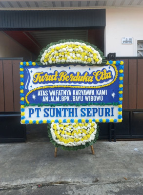 Papan Bunga Duka di Serang