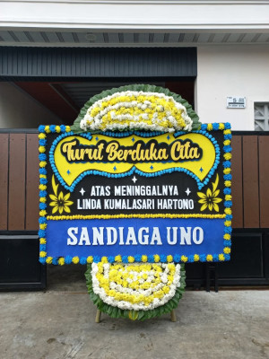 Papan Bunga Duka di Serang