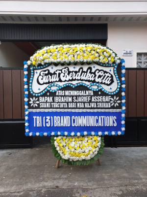 Papan Bunga Duka di Serang